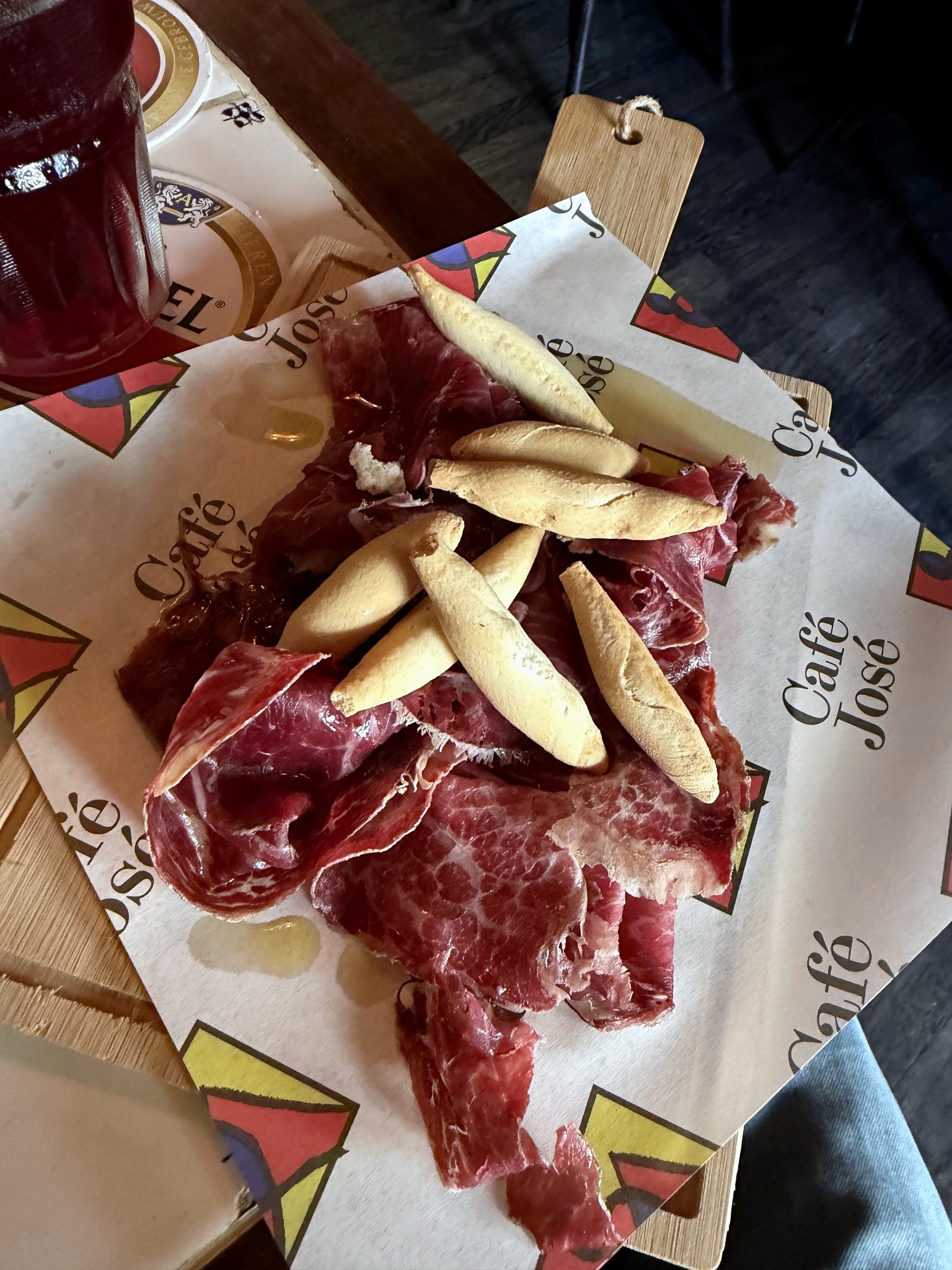 Café José: Spaanse tapas, Jordaanse gezelligheid en een oven met kuren — foto 5