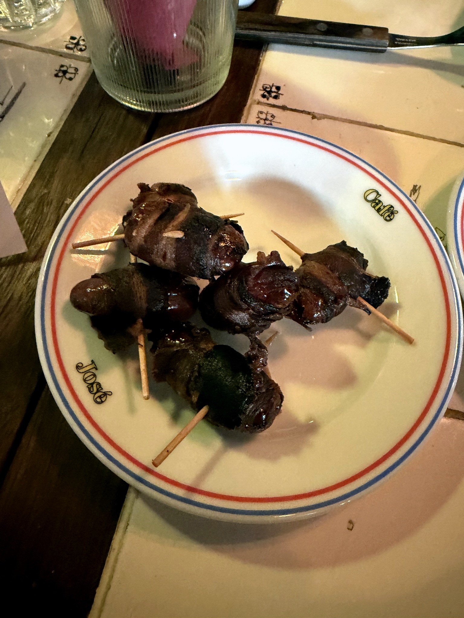 Café José: Spaanse tapas, Jordaanse gezelligheid en een oven met kuren — foto 8